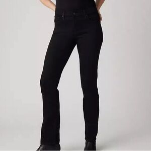 Levi’s 312 Shaping Slim Jeans